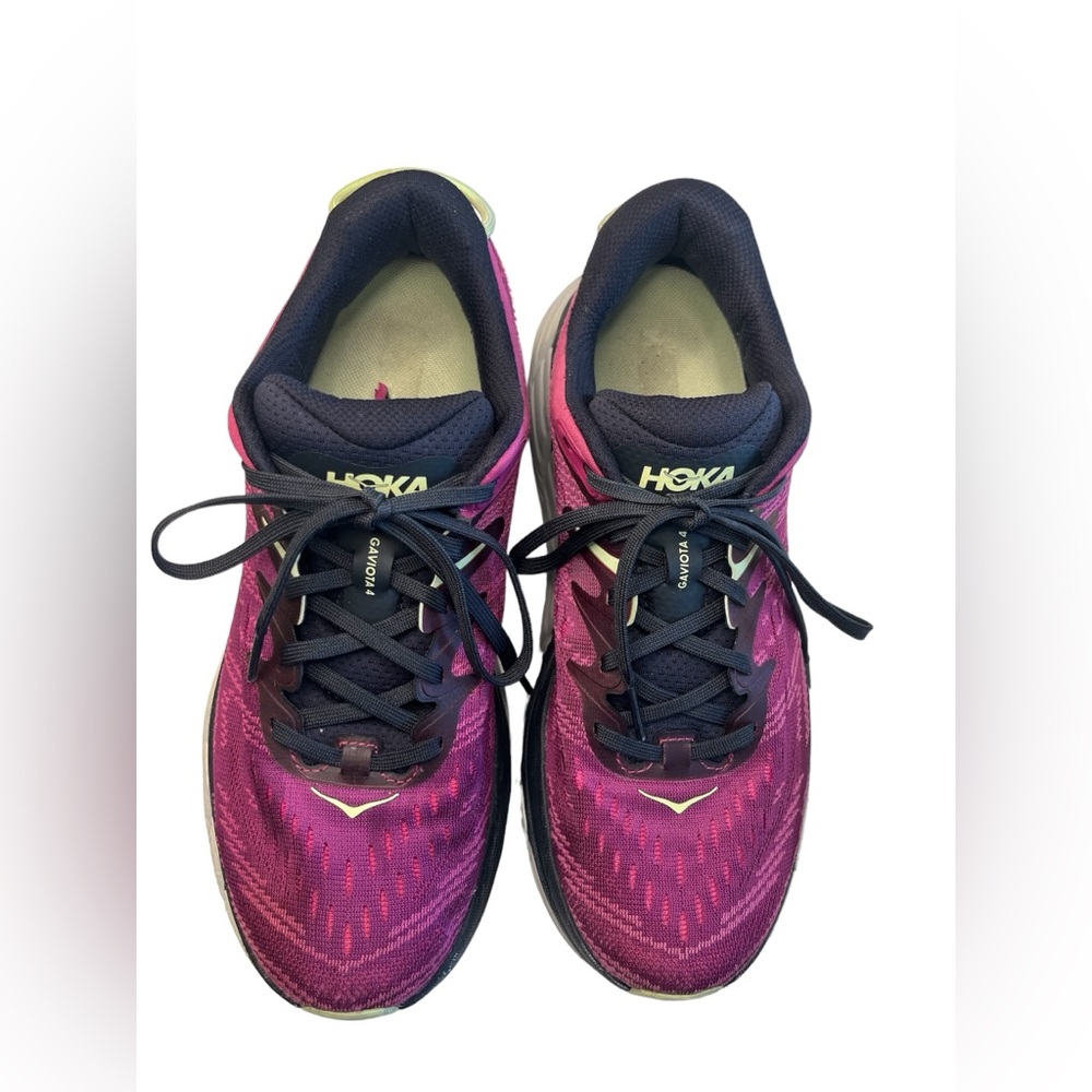 Hoka One One Gaviota 4 in Pink- Size 8.5B